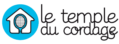 Logo avec une raquette et le texte "le temple du cordage".