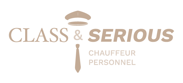 Class & Serious, chauffeur personnel avec casquette et cravate.
